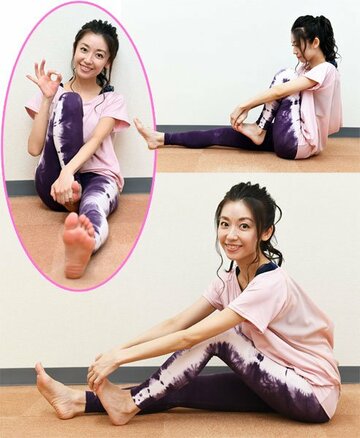  【写真上】引き寄せたら、さらにクイッ！【写真下】片足のつま先を持ち…【切り込み写真】壁に寄りかかってもＯＫです