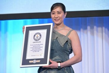 SAJから特別功労賞と、ギネスから世界記録を受賞した竹内智香　