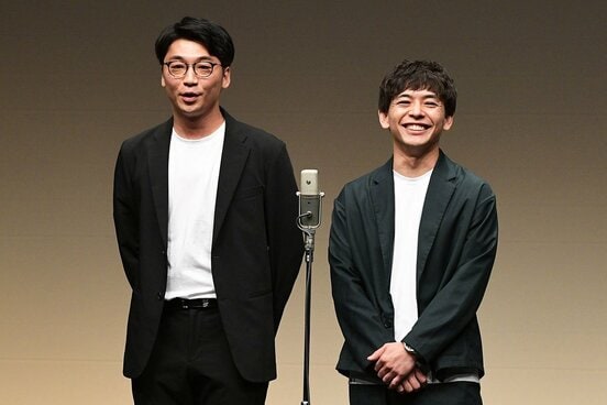 さや香の新山（左）と石井