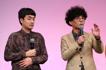 たくろう・赤木裕(左)ときむらバンド