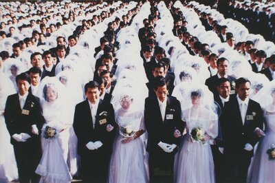 写真：旧統一教会で今も開かれる「合同結婚式」 進化した衝撃の