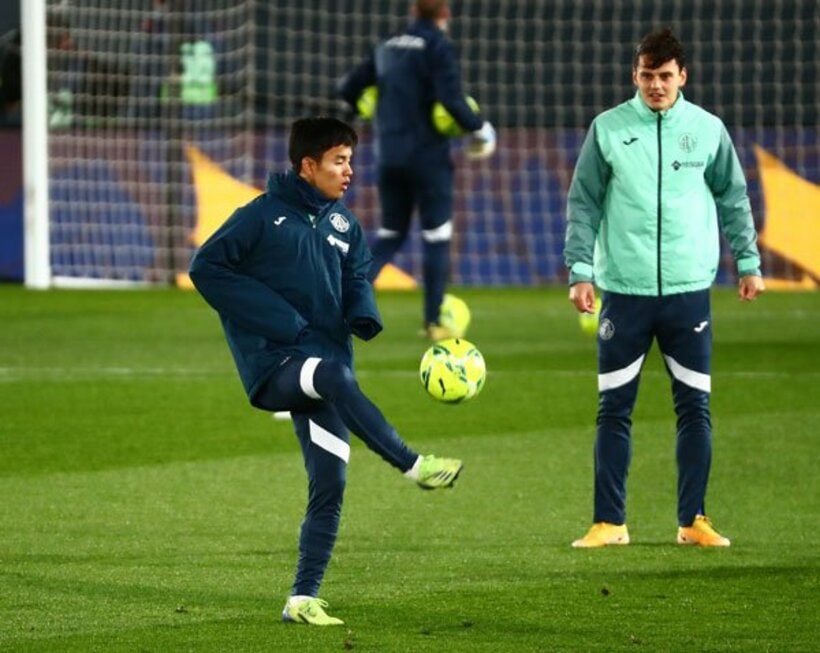  ヘタフェで苦境に立たされる久保（左）（ロイター）