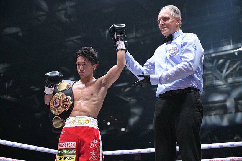 メンデスに６５秒でKO勝ちした石井武志