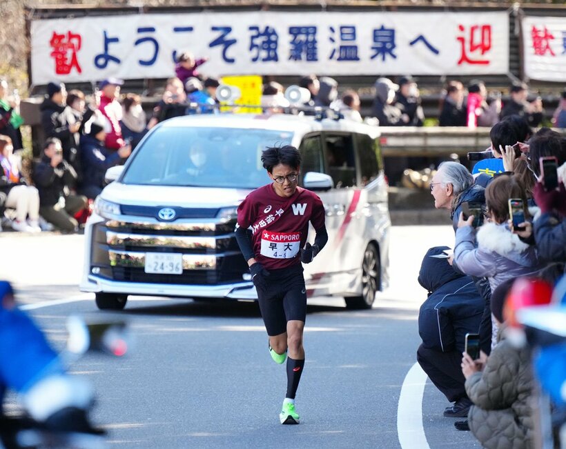 往路優勝を目指し、激走を見せた早大・工藤慎作だったが…（代表撮影）