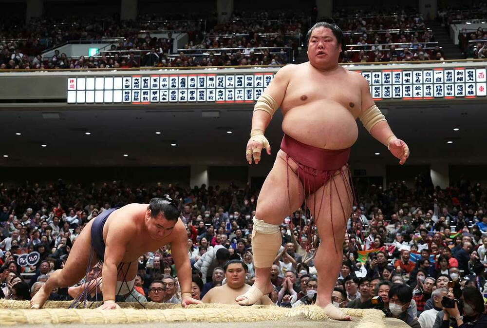 大栄翔のはたきこみに屈した豊昇龍