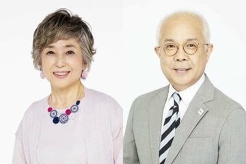 竹下景子(左)と小堺一機