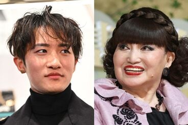 岩本照(左)と黒柳徹子