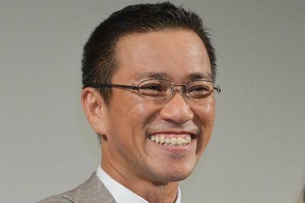 八代英輝氏