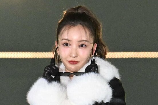 板野友美