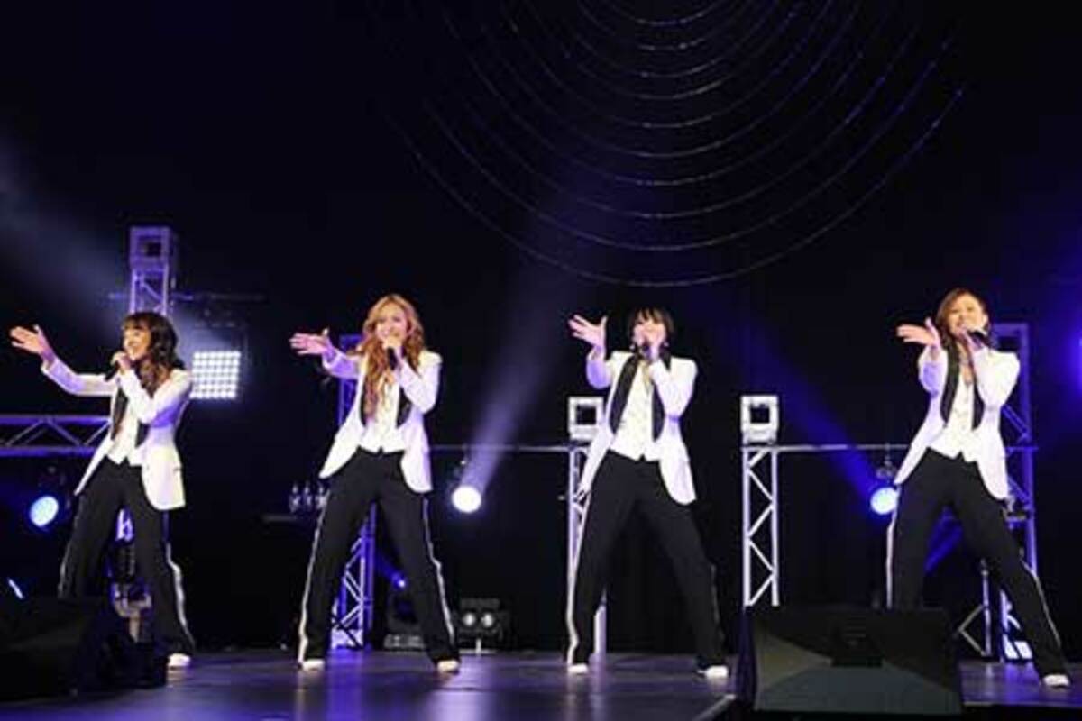 MAX メンバー全員40代になって初単独ライブ「栄養ドリンク飲んでる」 | 東スポWEB