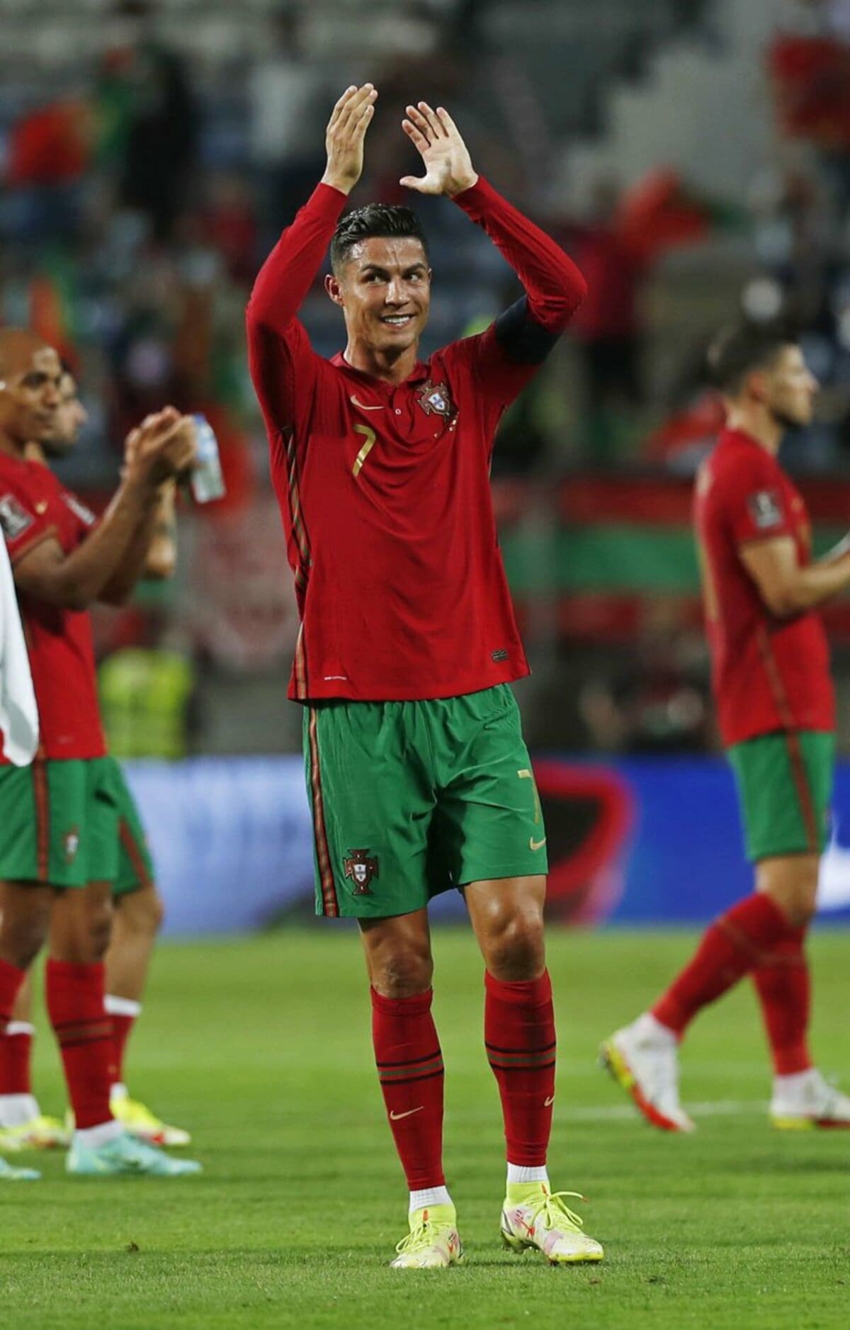 92％以上節約 サッカーポルトガル代表ユニフォーム 2014年