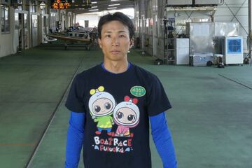 里岡右貴