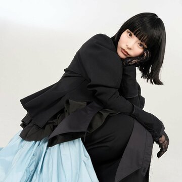 新曲「Focus Focus」ではシックにキメたきゃりーぱみゅぱみゅ