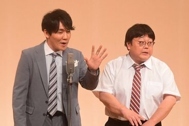 タイムマシーン3号の山本浩司と関太(右)