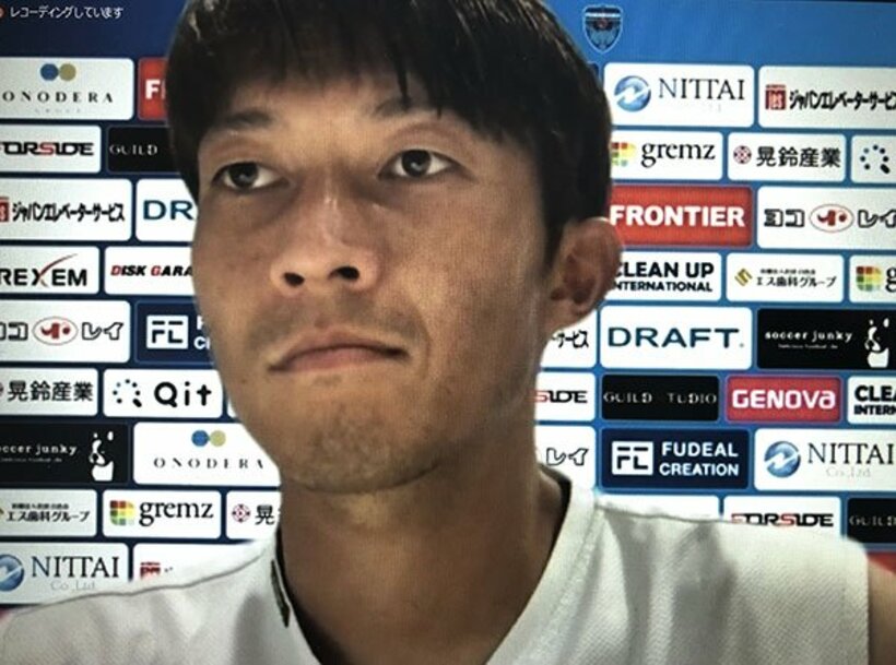  オンライン会見に応じた皆川