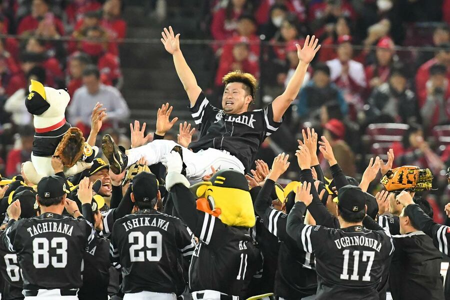 日本シリーズで胴上げ投手となった森(2018年11月)