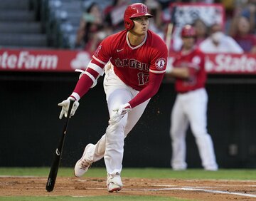  初回に適時三塁打を放った大谷（ロイター＝USA　TODAY　Sports)