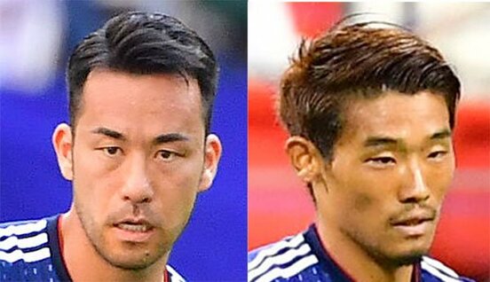  ＤＦ吉田麻也(左)とＭＦ守田英正