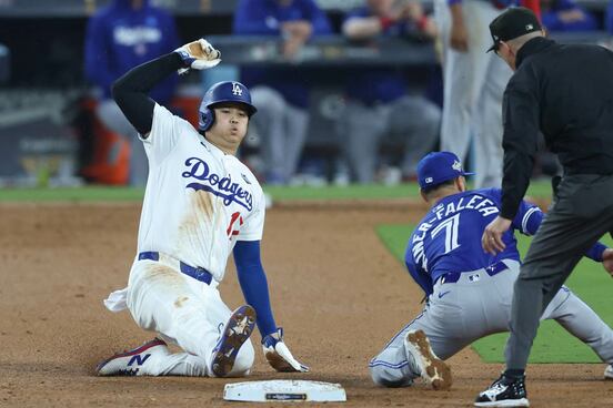 本塁打だけでなく盗塁でもメジャートップクラスを誇る大谷翔平（ロイター）