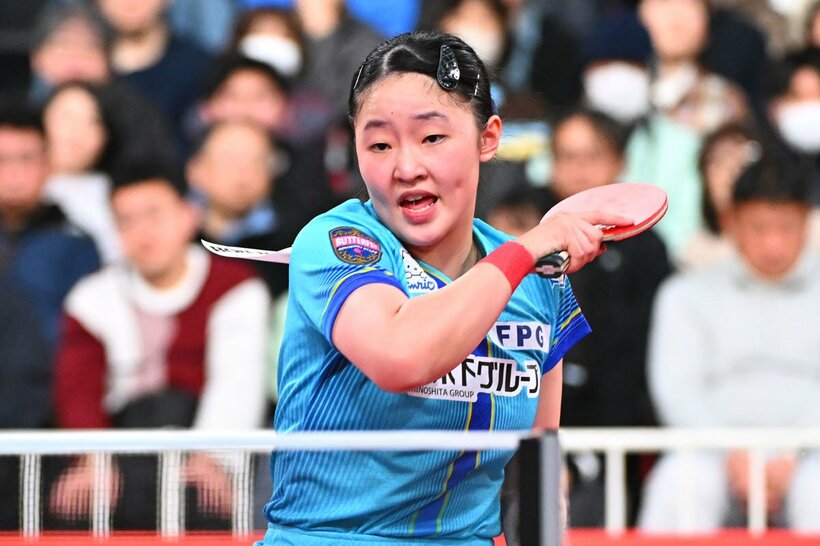 長﨑美柚を破り４強入りを決めた張本美和