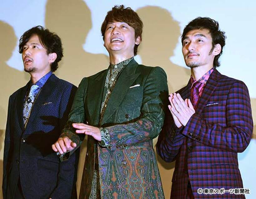  左から稲垣、香取、草なぎ