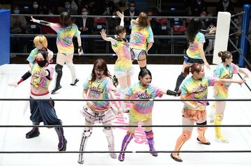  プロレス団体としての活動を終える「アクトレスガールズ」（写真は２０２０年１１月＝東スポWeb）