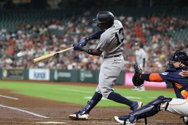 アストロズ戦で２回に安打を放ったジャズ・チザム・ジュニア（ロイター）