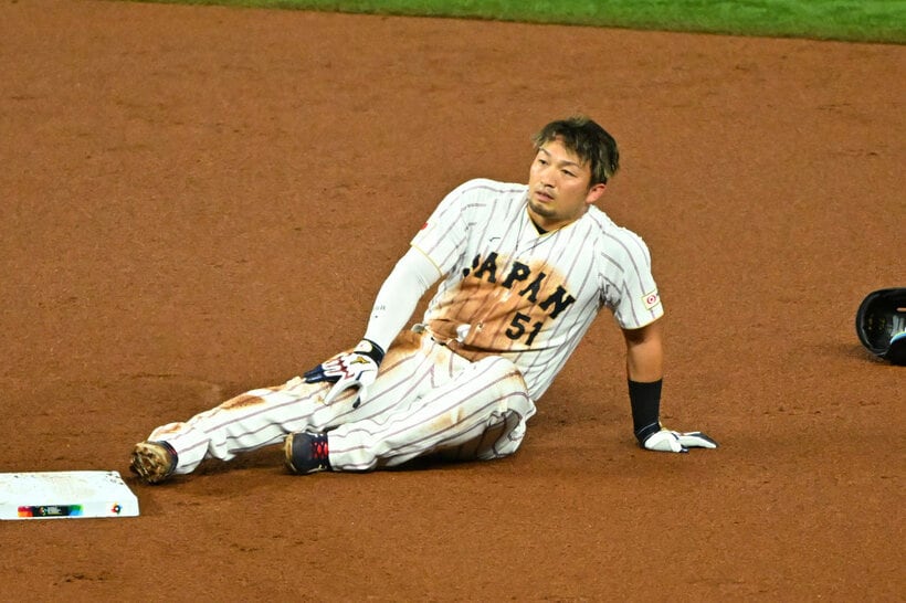 負傷により途中交代となった鈴木誠也