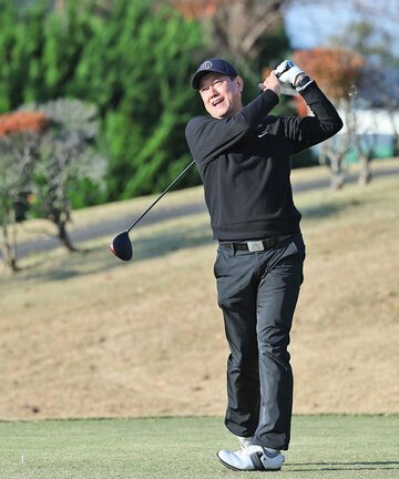 納会ゴルフにも参加した原前監督