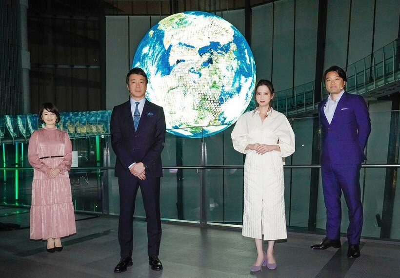  左から松丸友紀アナウンサー、加藤浩次、河北麻友子、永崎将利・Space　BD㈱代表(C)BSテレ東