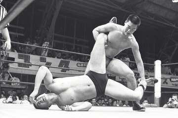 武藤敬司を相手にデビューした蝶野正洋（１９８４年）