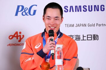 ヘアスタイルについての質問にも、笑顔で回答した木村葵来