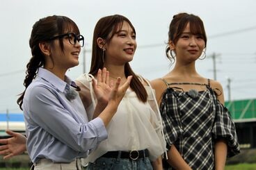 （左から）福留光帆、二瓶有加、森脇梨々夏