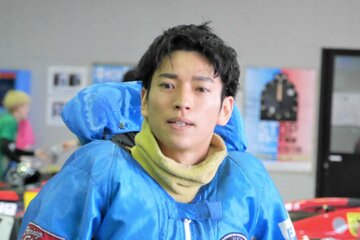 塚越海斗