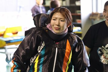 登みひ果