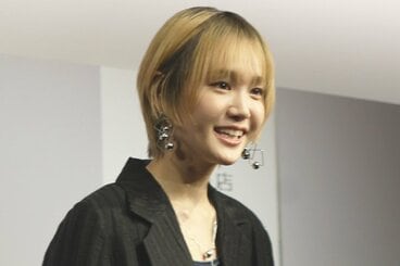 尾碕真花
