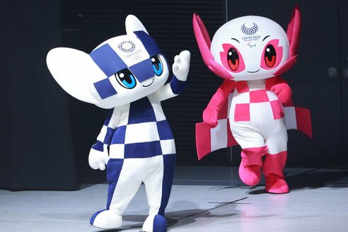 パリ五輪壮行会に「ミライトワ」「ソメイティ」登場 東京大会から3年