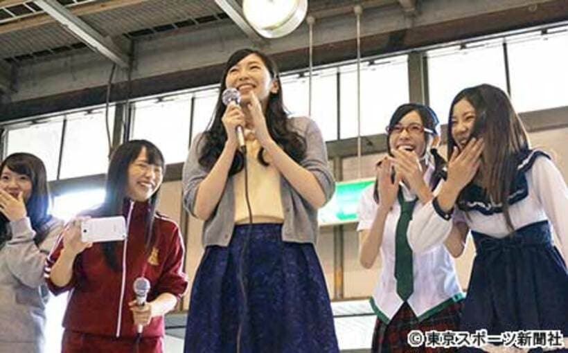 左から木本花音、松村香織、大矢真那、松井珠理奈、北川綾巴