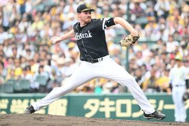 堂々の投球で阪神打線を封じたソフトバンク・スチュワート