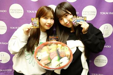 放送4000回を祝して井上瑠夏（左）と太田彩夏にはおすしが！
