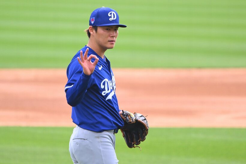 ベンチに“大丈夫”とサインを送った山本