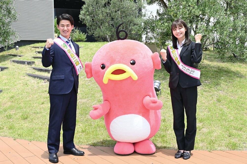 長身の瀧口美咲アナ