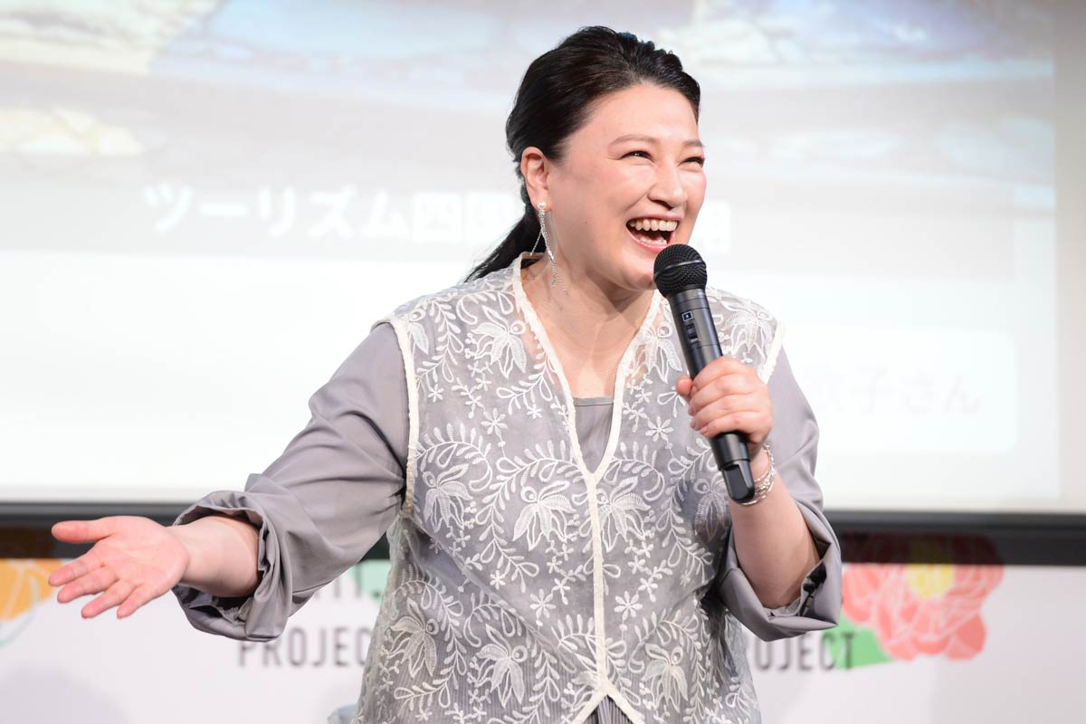 サンド富澤をカニばさみしていた島崎和歌子