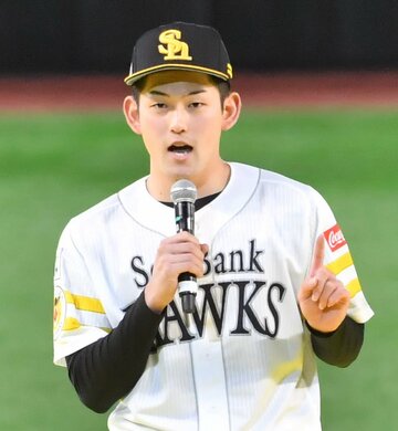  芸人顔負けのトークを披露した（東スポWeb）