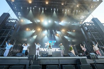 白熱のステージを披露したFANTASTICS