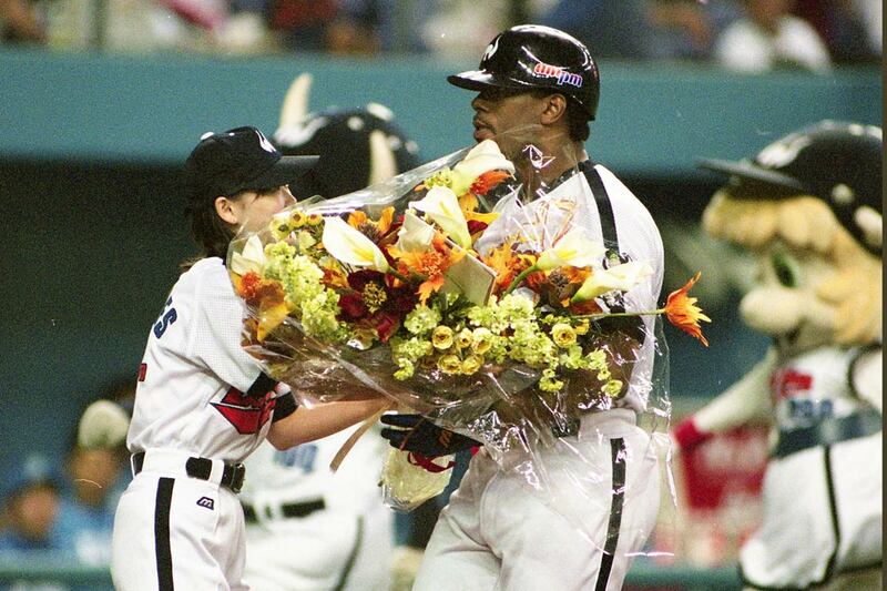 松坂大輔からNPB記録の55号を打ったタフィ・ローズ(2001年9月24日)