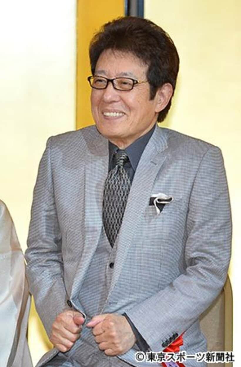 あらえびす文化特別賞を受賞した舟木一夫