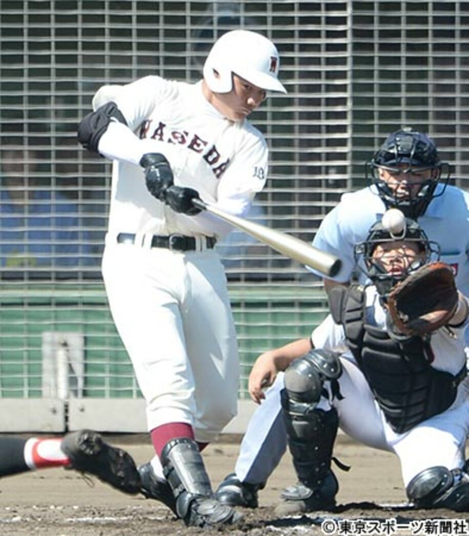 １回裏、タイムリー２塁打を打った早実・清宮幸太郎内野手