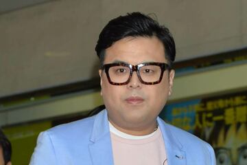 マスクにお別れした「とろサーモン」の久保田