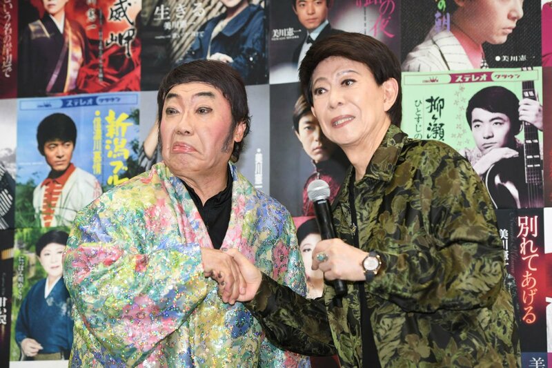 美川憲一（右）とコロッケ